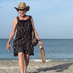 Meet your Posher, Alison